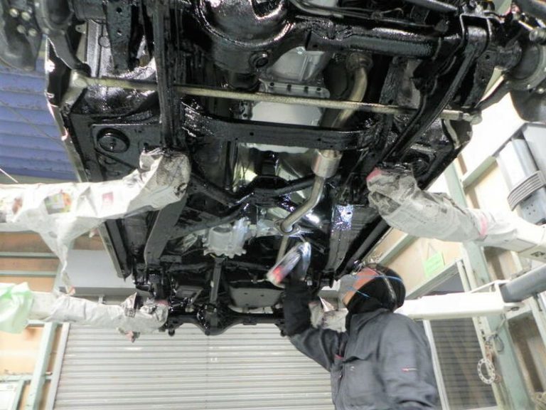ジムニー(JB64型)下回り錆止め