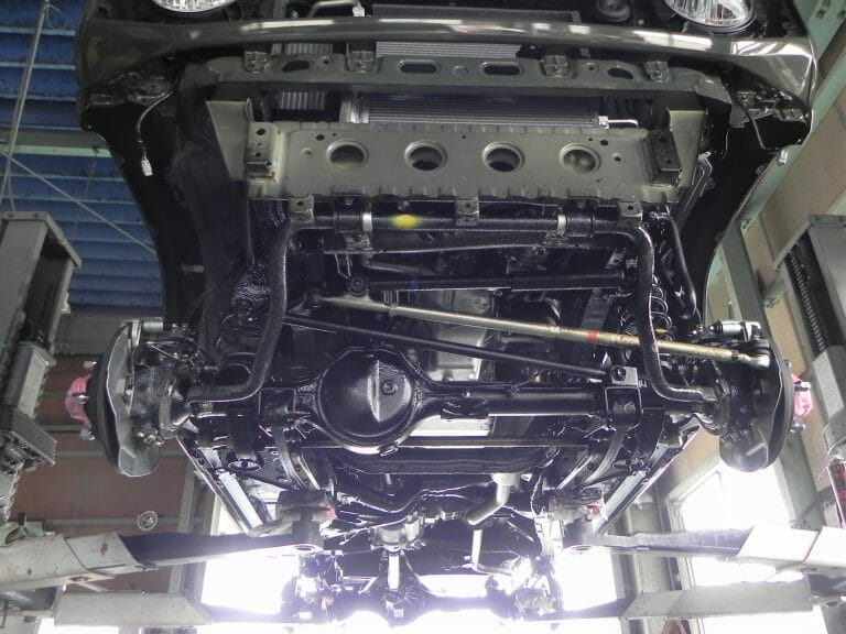 ジムニー(JB64型)下回り錆止め